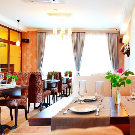 Hotel Ajur أوديسا المظهر الخارجي الصورة
