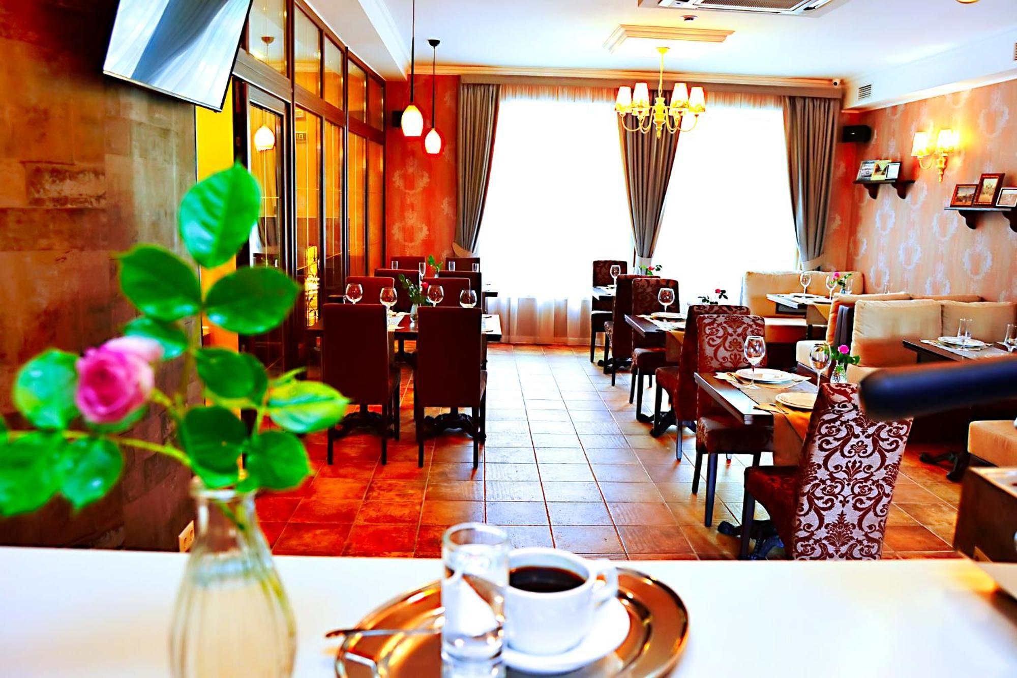 Hotel Ajur أوديسا المظهر الخارجي الصورة