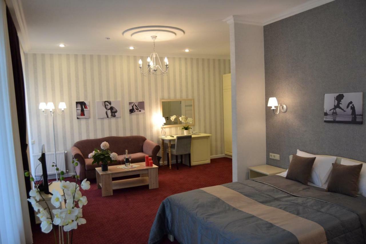 Hotel Ajur أوديسا المظهر الخارجي الصورة