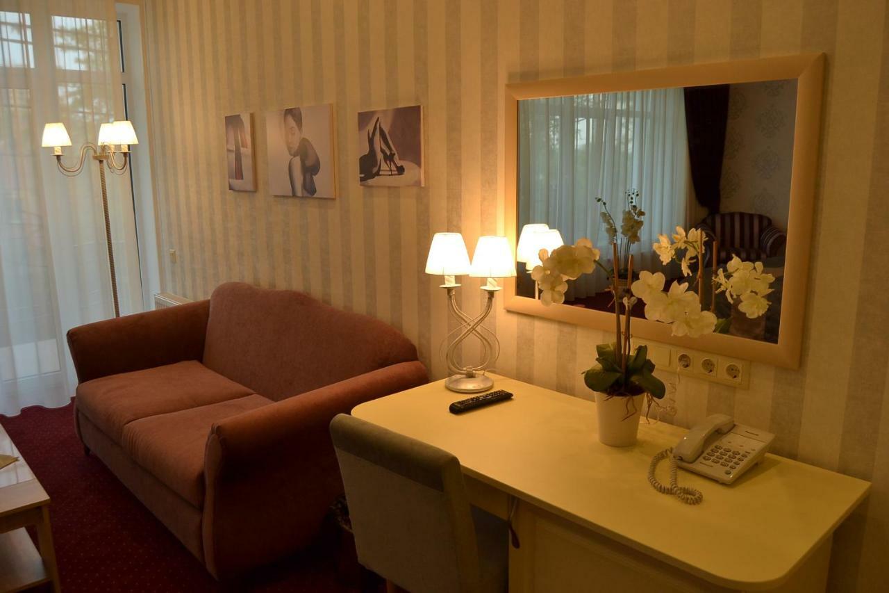 Hotel Ajur أوديسا المظهر الخارجي الصورة