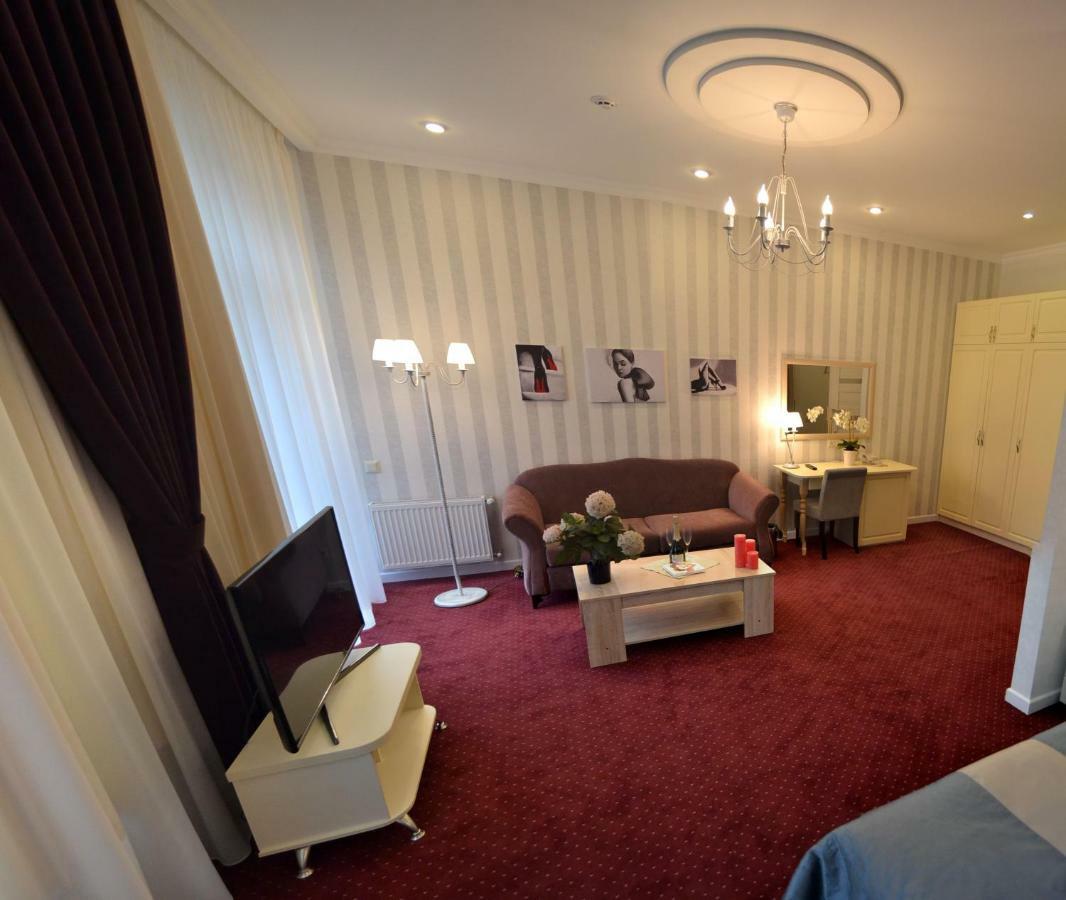 Hotel Ajur أوديسا المظهر الخارجي الصورة